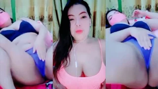 Tante Devi Pamer Selangkangan