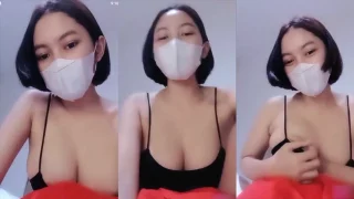 Desti Rambut Pendek Remas dalem Buah Dada