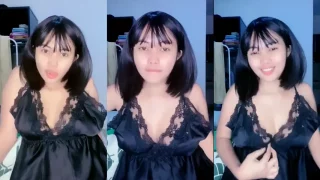 Host Baru Pamerin Toket Gunung Kembar