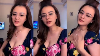 Ketik Tiktokers Cantik Live di Aplikasi Dream ID 40915330 Kepo