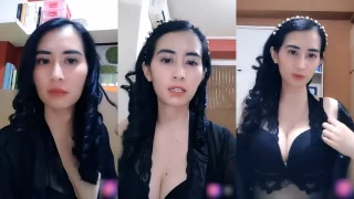 Mbok Komal sama Penonton Pamer Kntl Mango Live