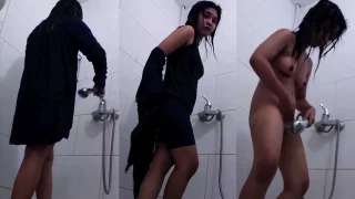 Ngintip Casting Mbak Lia Mandi