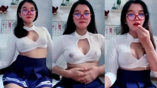 Kak Joey Cosplay Jadi Siswi Sexy Hot