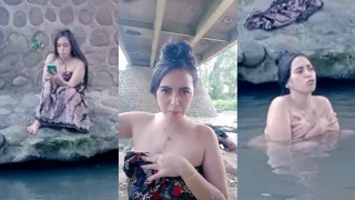 Mbak Devi Siaran Langsung Mandi di Sungai