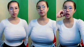 Miss Elvara Bulet Bikin Pascol Penasaran