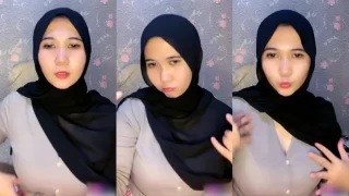 Ukhty Pamerin Belahan Dikit Coba Live Show