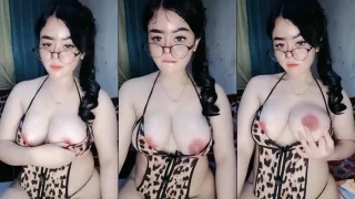 Uting Mancung Kitty